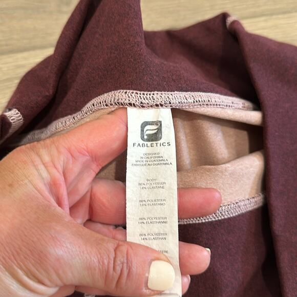 FABLETICS Heathered Pink Maroon High Rise Cropped Active Capri Bottoms Size XL - Picture 8 of 13